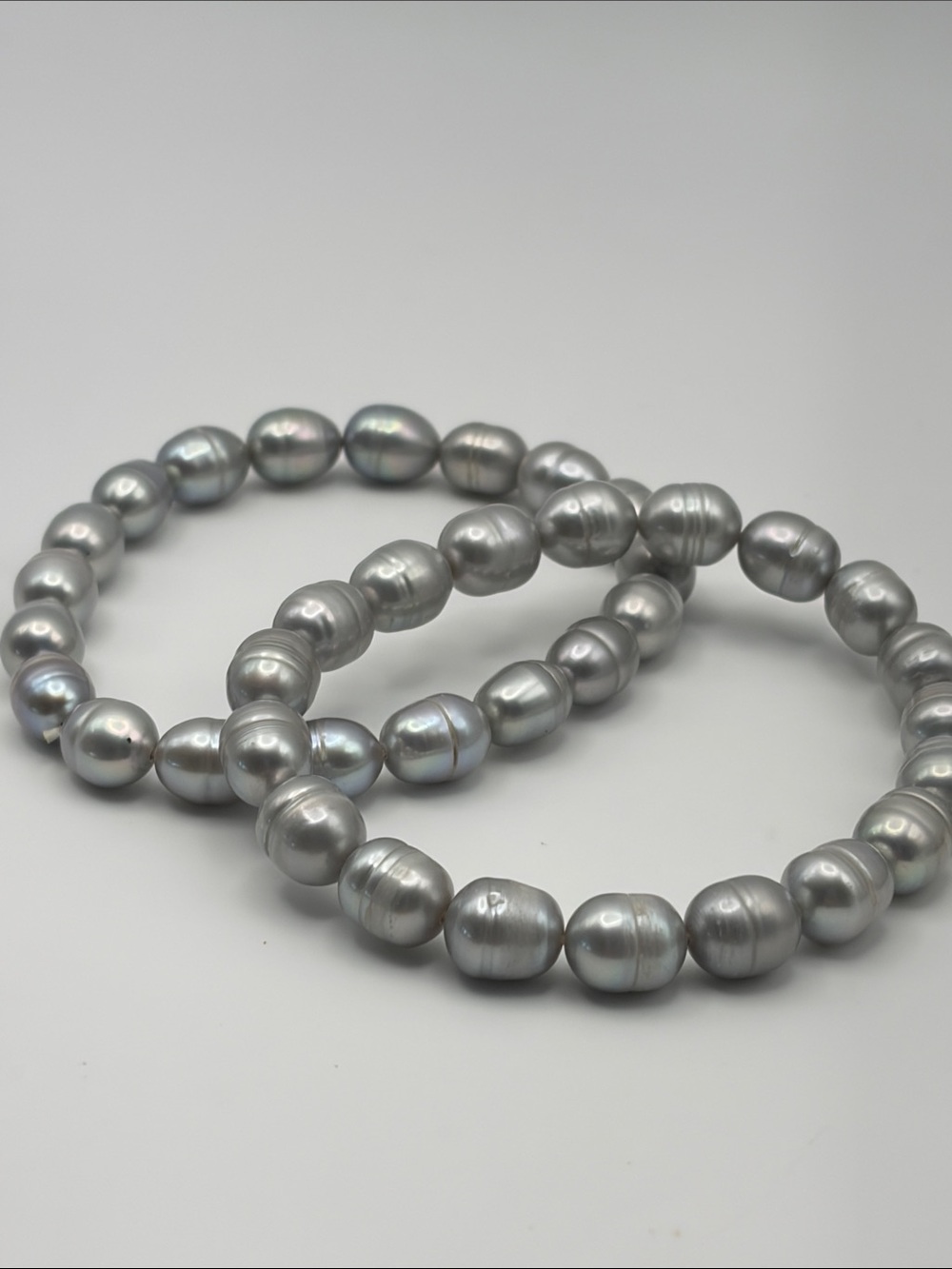 Silver Gray Freshwater Pearl Stretch Bracelets - Picture 3 of 3